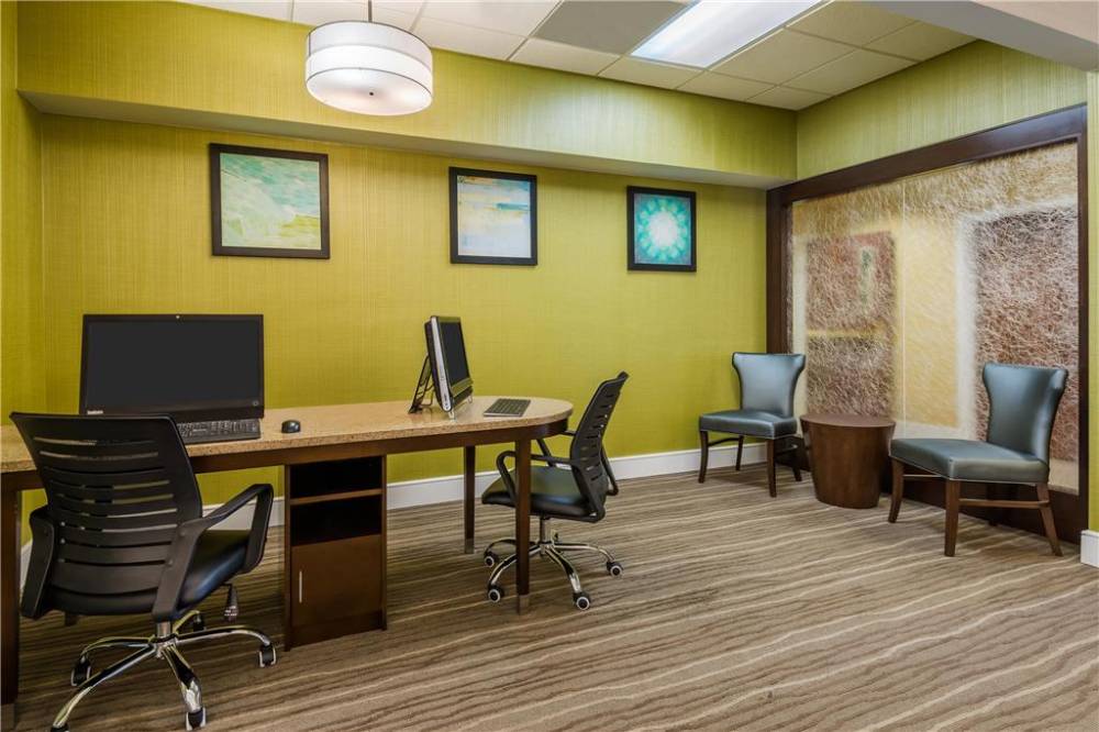 Larkspur Landing Extended Stay St Louis Riverport Airport West 5