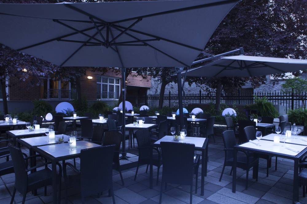 Le Saint-sulpice HÃ´tel MontrÃ©al 8