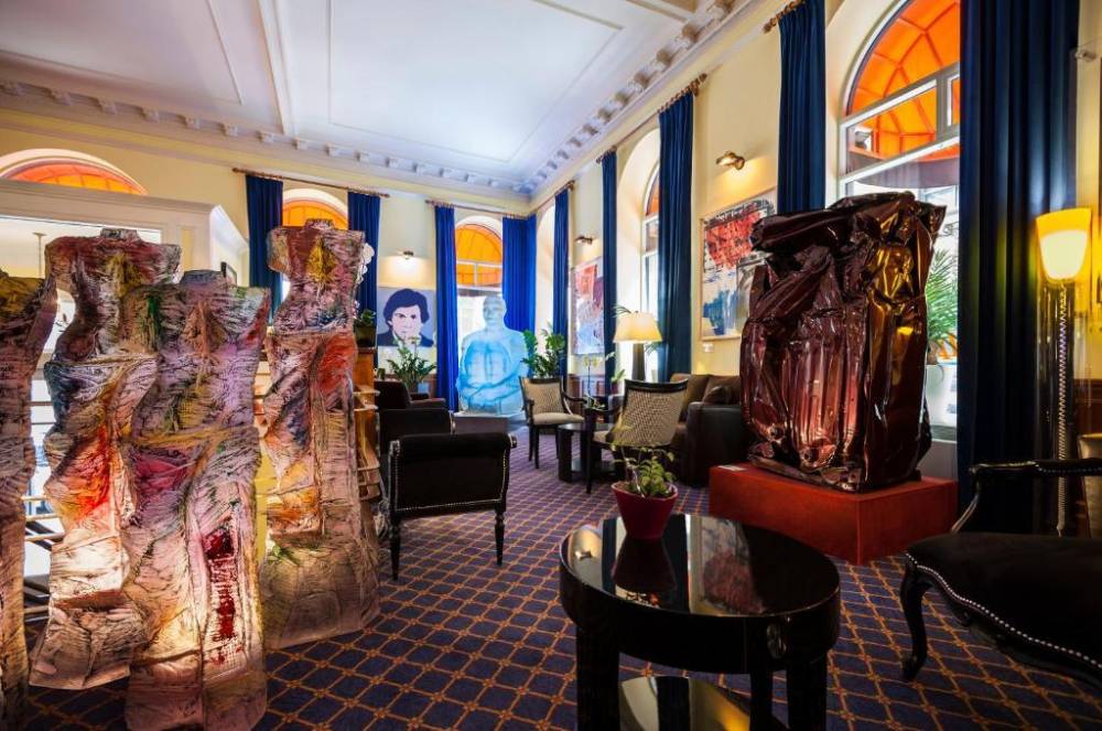 Lhotel Montreal 7