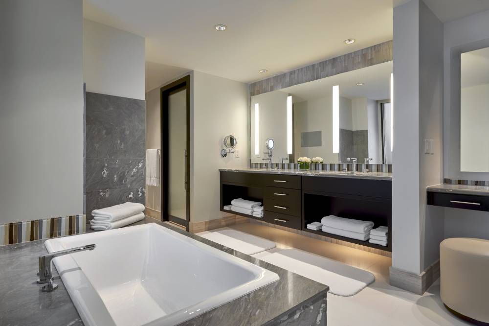 Loews Miami Beach Hotel 5