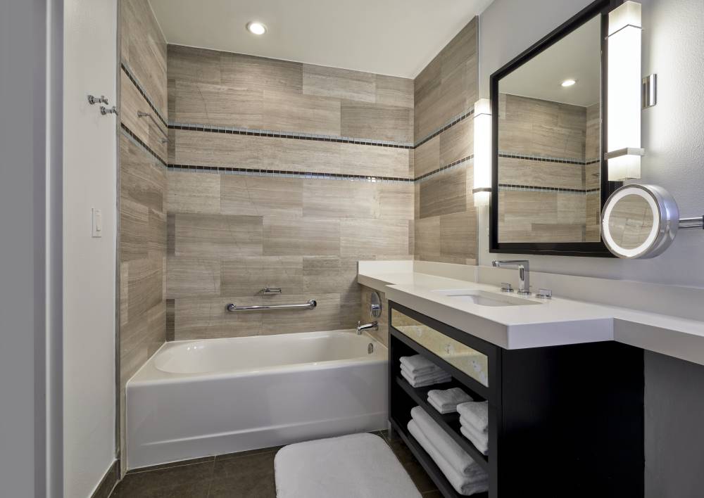 Loews Miami Beach Hotel 4