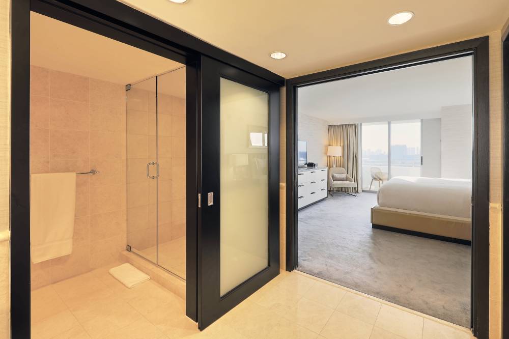 Loews Miami Beach Hotel 10