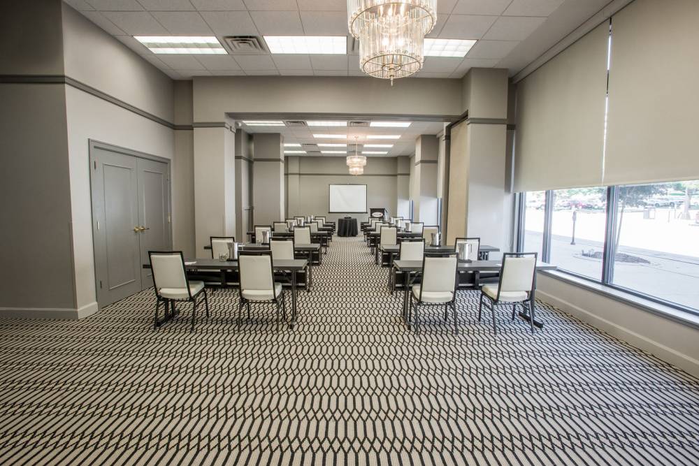 Magnolia Hotel Omaha 5