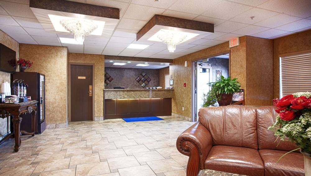 Magnuson Hotel Sand Springs 2