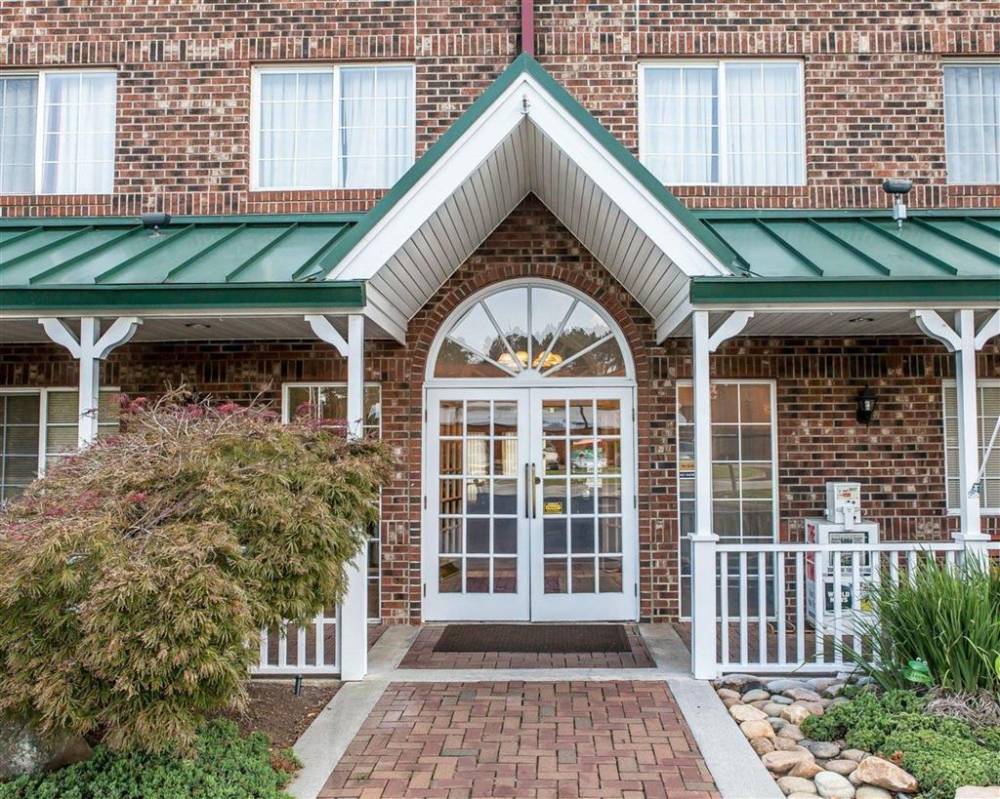 Mainstay Suites Knoxville Airport 2