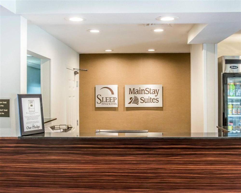 Mainstay Suites Pittsburgh Airport 5