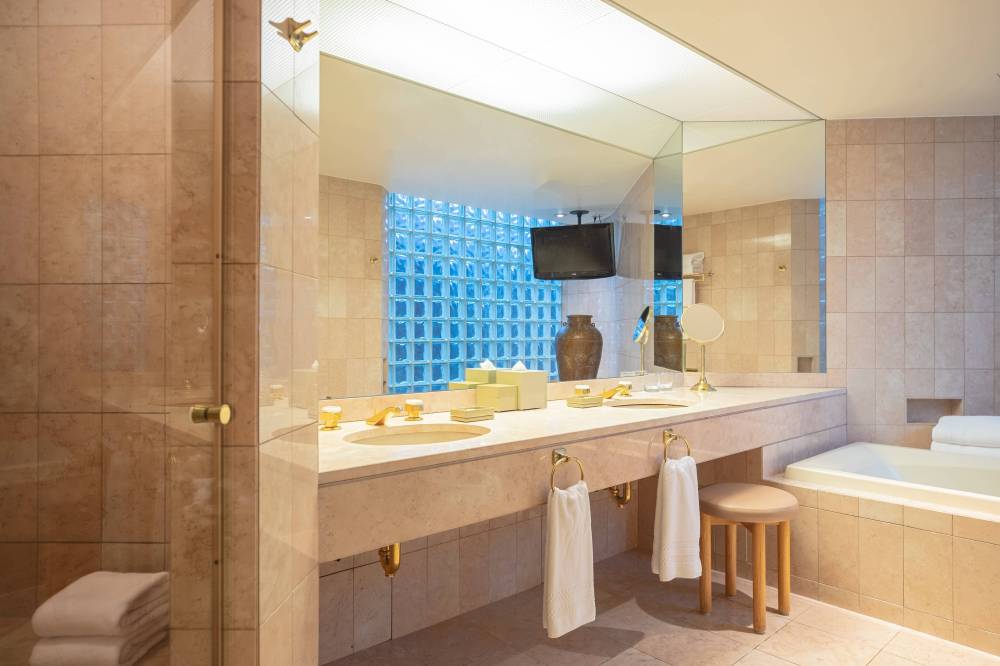 Metropolitan Hotel Vancouver 6