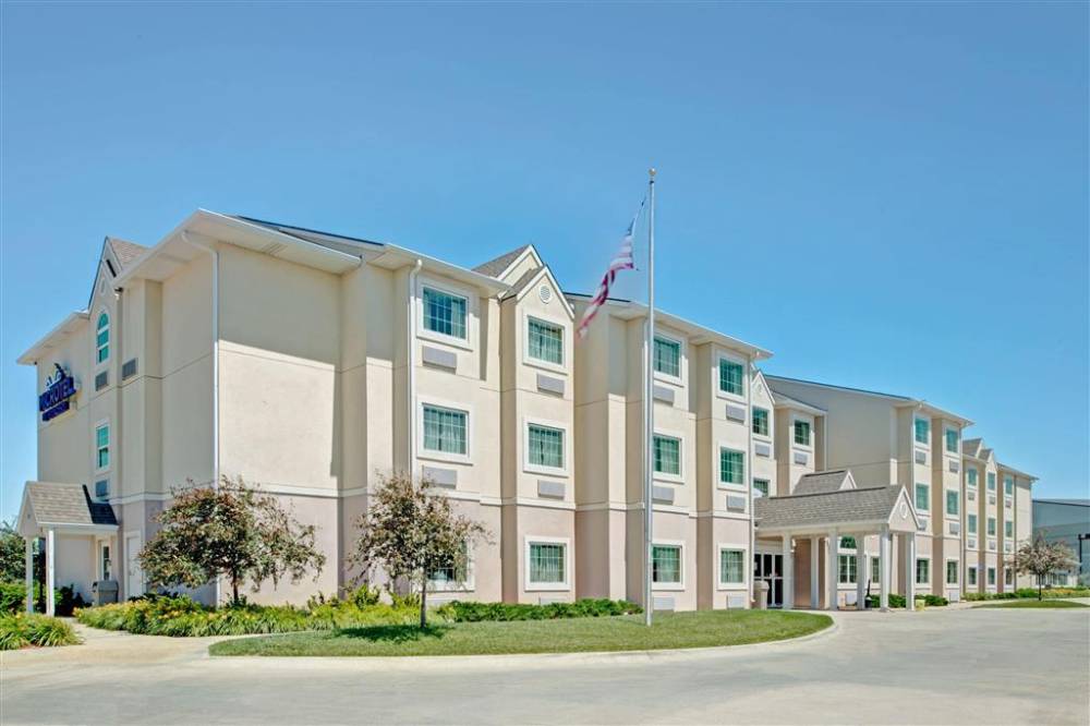 Microtel Council Bluffs 2