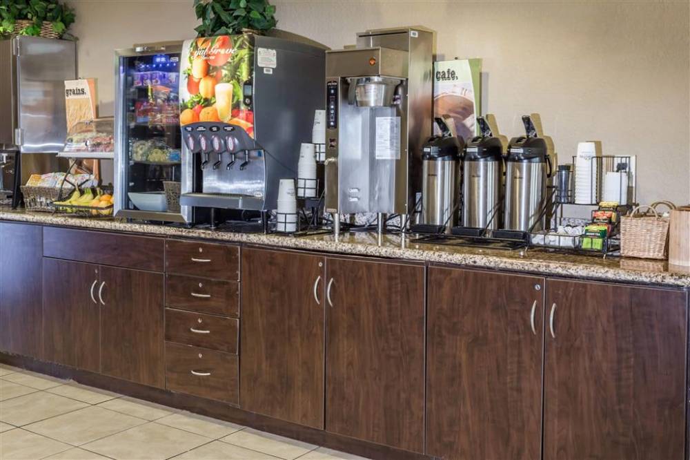Microtel Jacksonville Airport 5