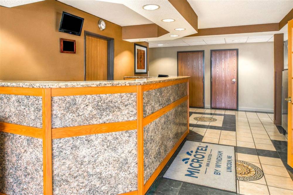 Microtel Lincoln 2