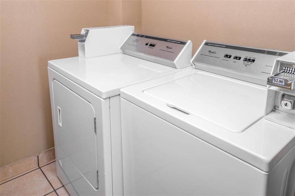 Microtel Lincoln 4
