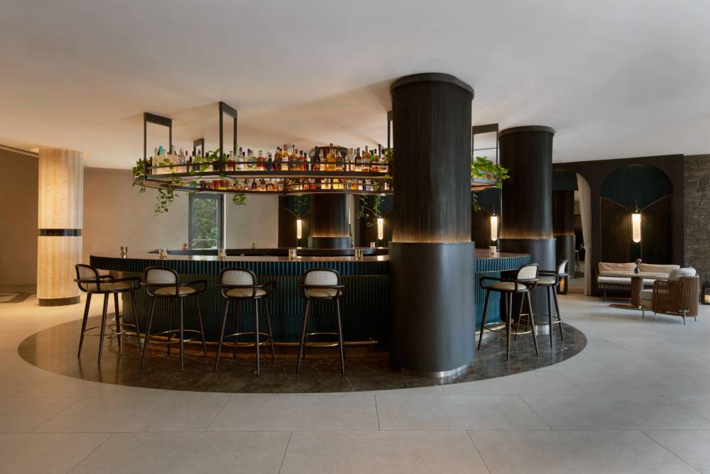 Mondrian South Beach 4