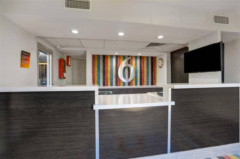 Motel 6 - Amarillo Airport  3