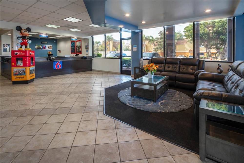 Motel 6 Anaheim Maingate 3