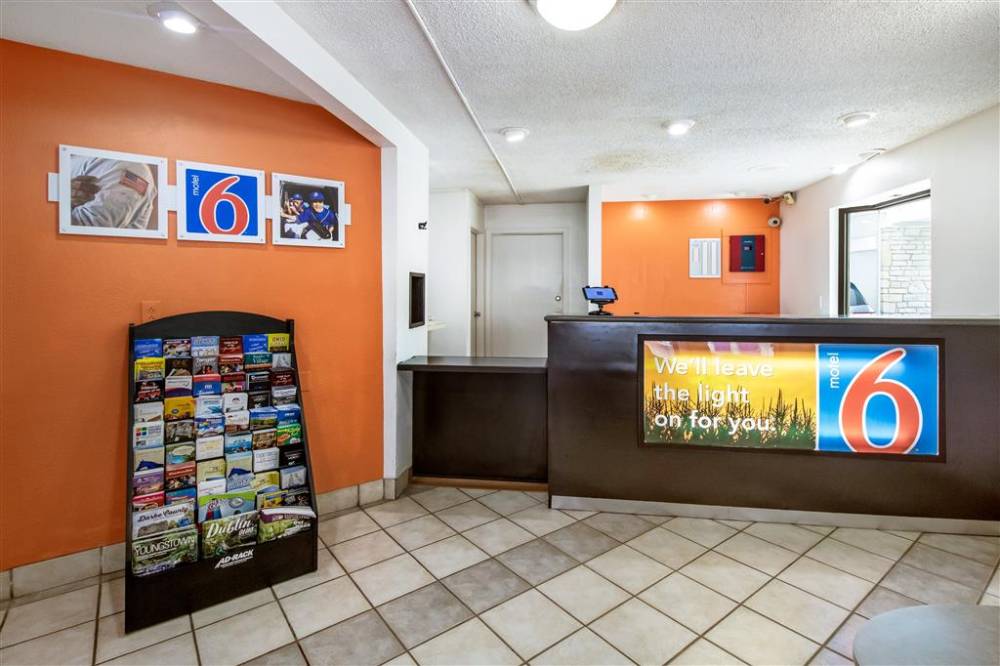 Motel 6 Dayton 4