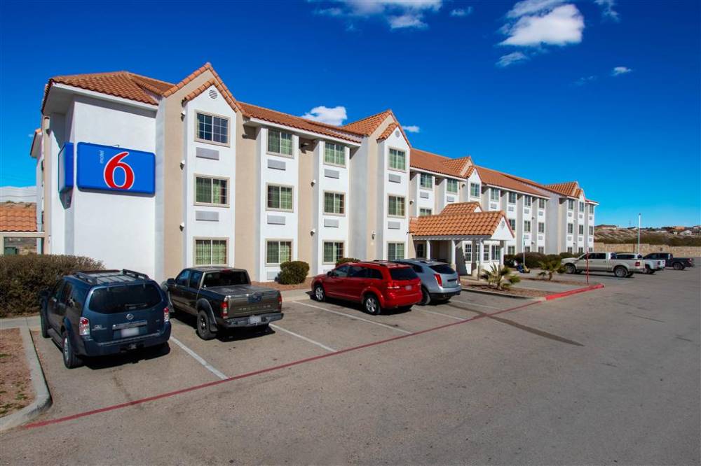 M Exterior