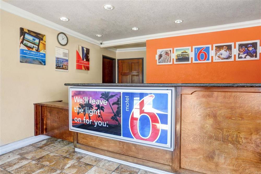 Motel 6 Fresno - Belmont Ave. 2