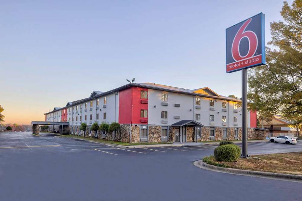 Motel Little Rock AR Exterior