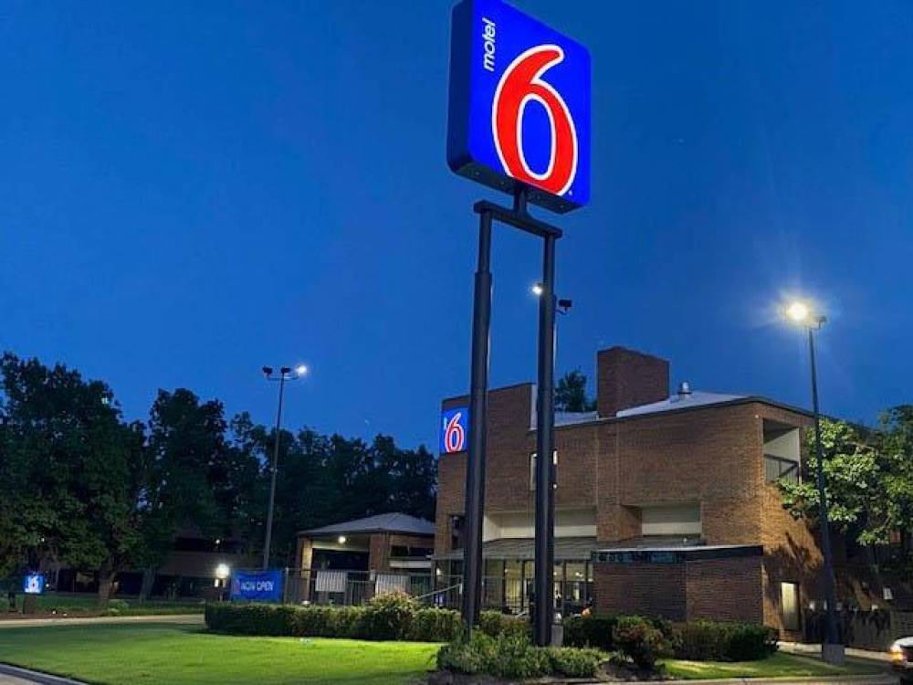 Motel Oklahoma City signage
