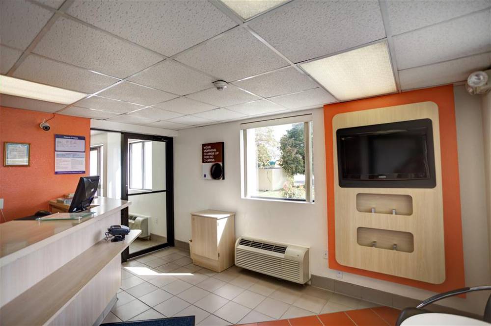 Motel 6 Omaha East Council Bluffs 2