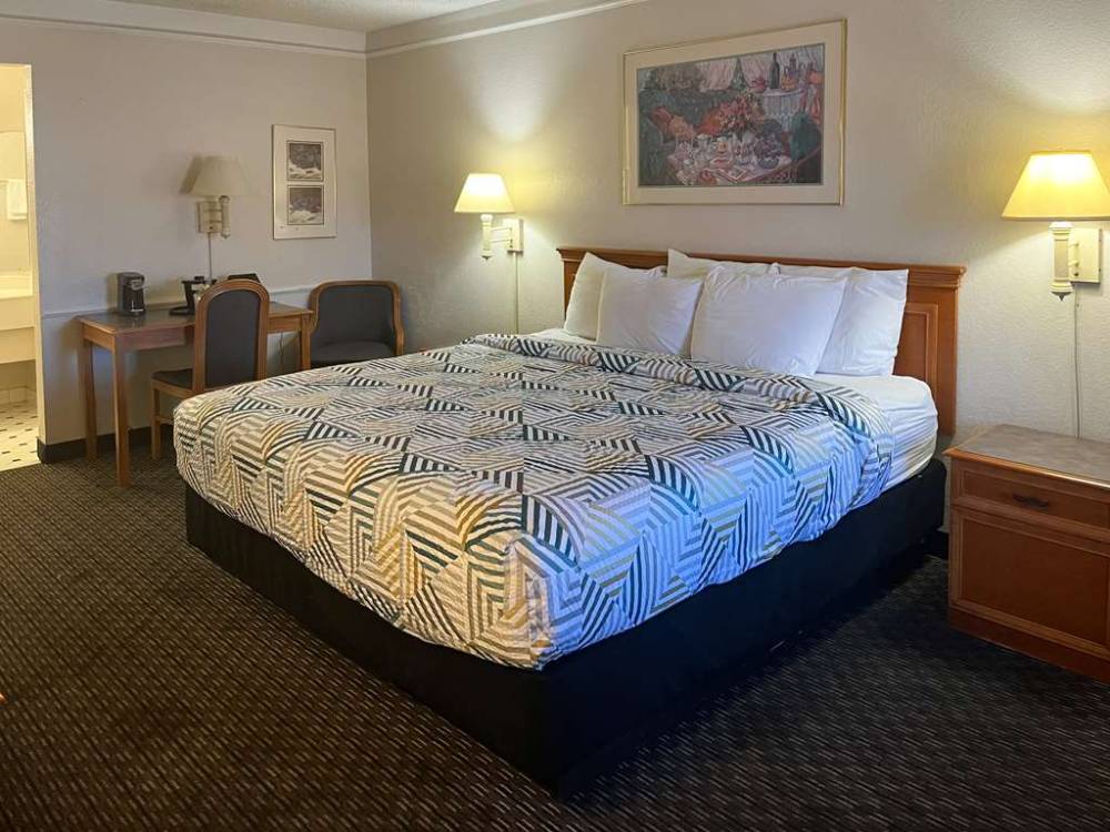 Motel 6 Phoenix Az Midtown 4