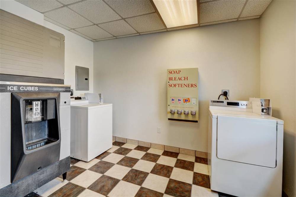 Motel 6 Providence East 4