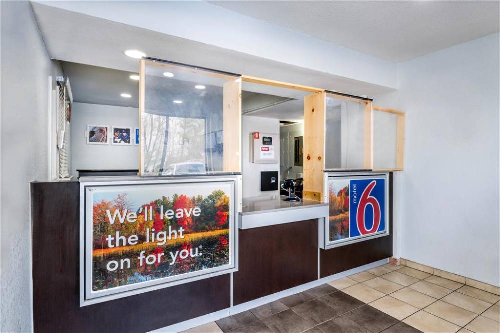 Motel 6 Richmond Airport  2
