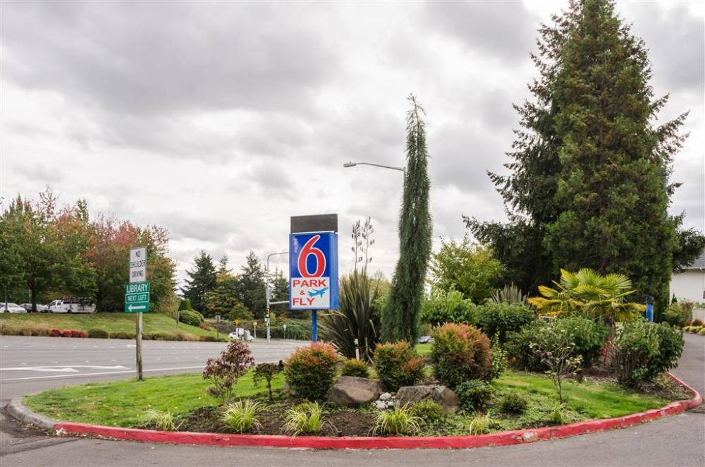 Motel 6 Seattle Sea-tac  2