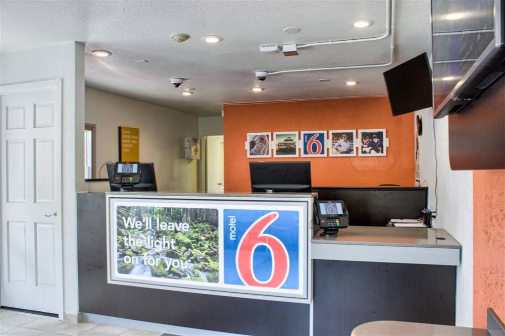 Motel 6 Seattle South 2