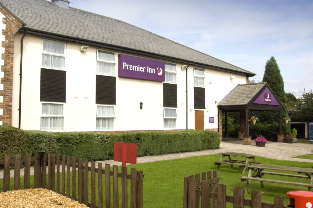 Newcastle Airport (south) 3
