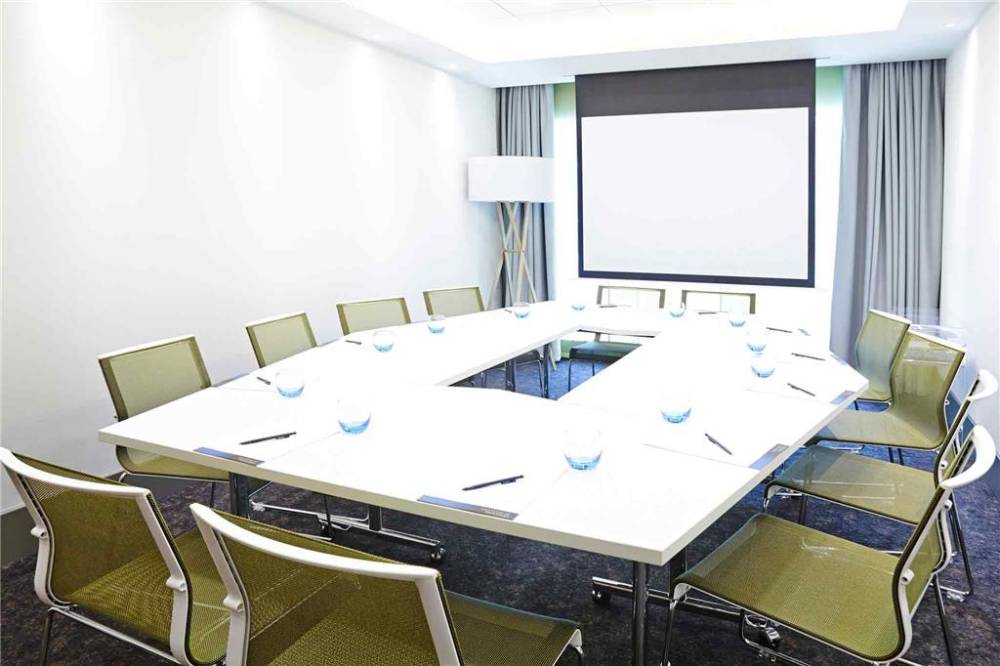 Novotel London Brentford 3