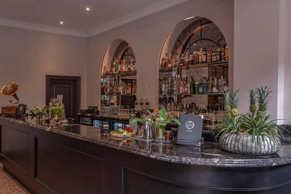 Oatlands Park Hotel 10