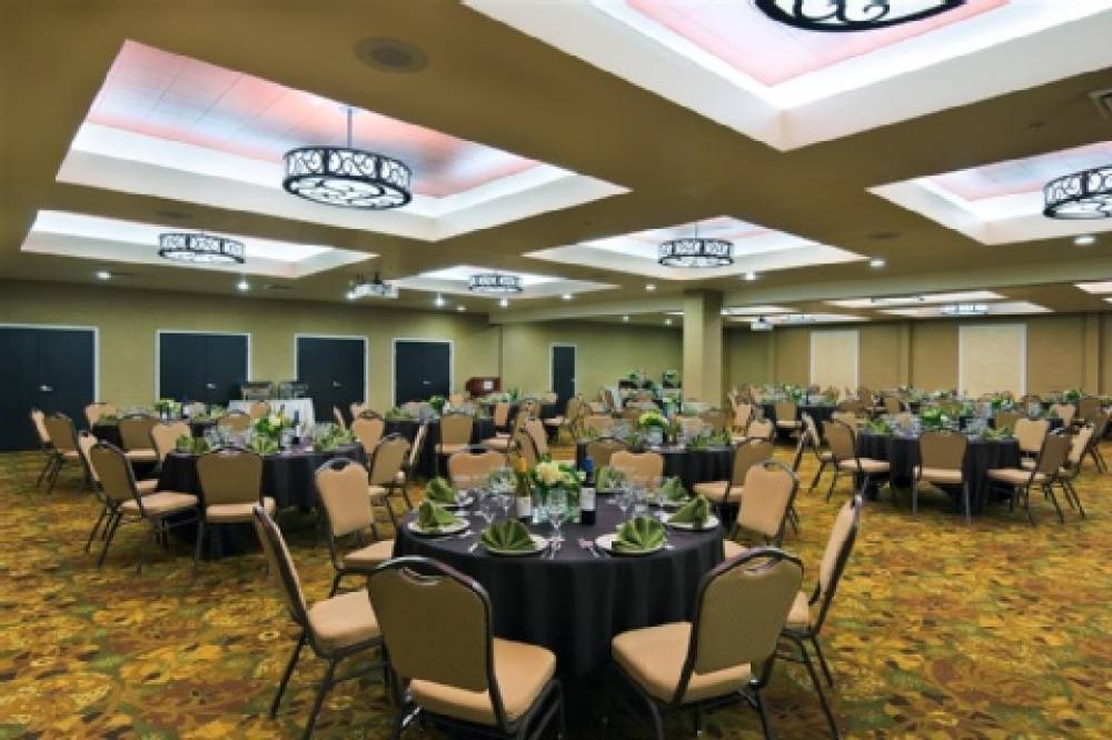 Oxford Suites Boise 7