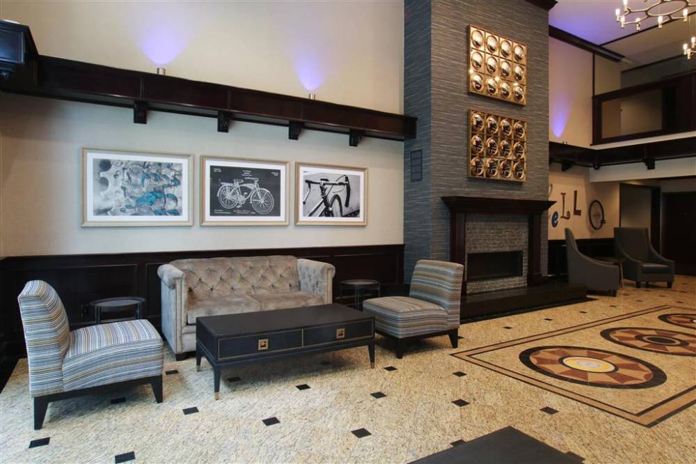 Oxford Suites Spokane 7