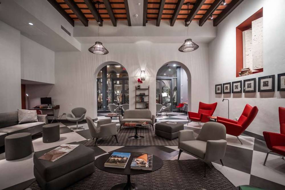Palacio Provincial San Juan  Curio Collection By Hilton 5