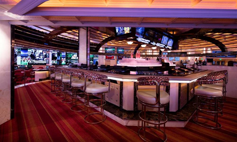 Peppermill Resort Spa Casino 9