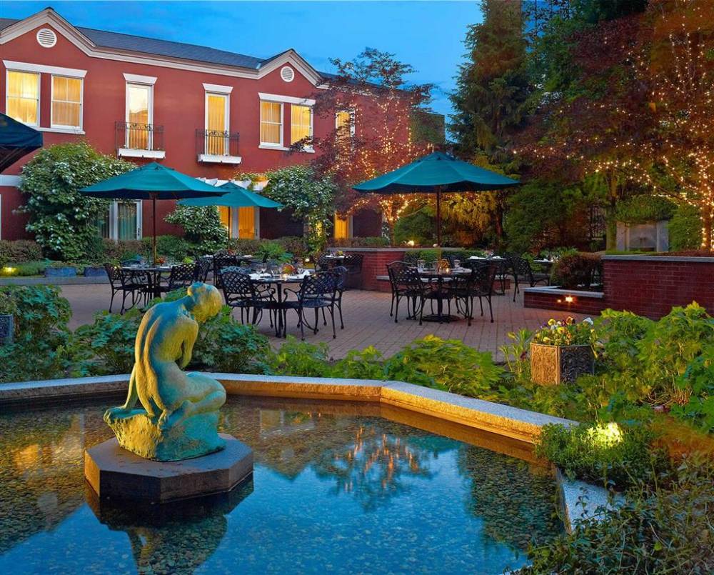 Portland Harbor Hotel 4