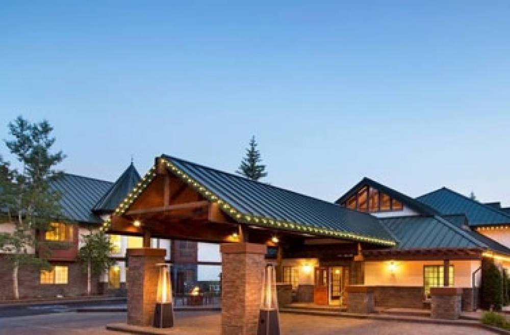 Postmarc Hotel And Spa Suites 4