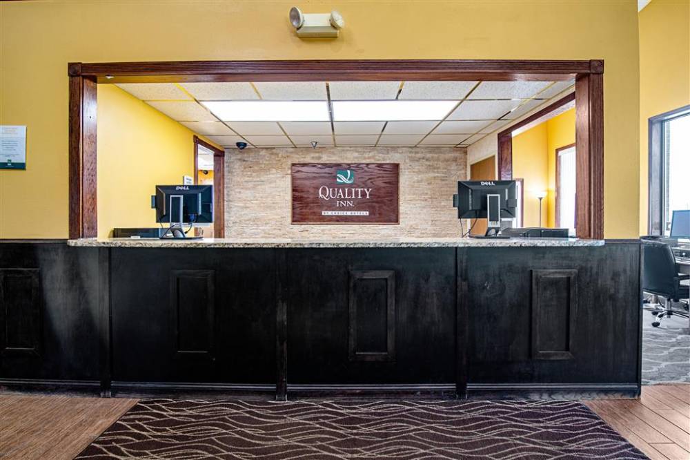 Quality Inn Aberdeen 4