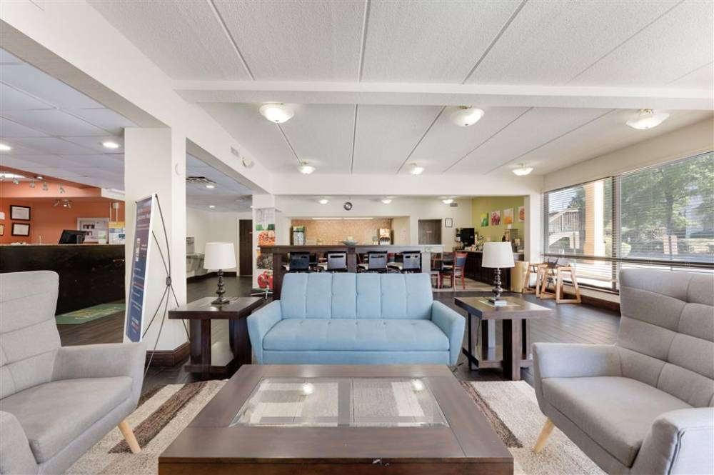 Quality Inn Airport - Southeast 3
