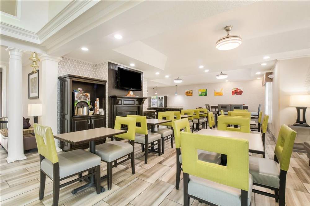 Quality Inn Alcoa Knoxville 6