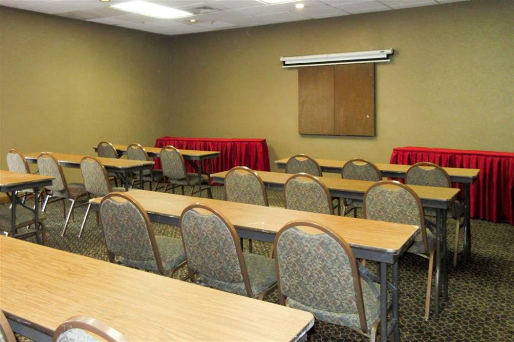 Quality Inn And Suites Albuquerque Downt 2