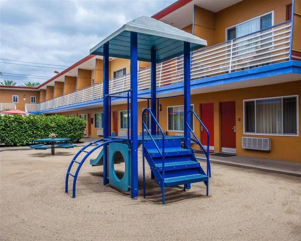 Quality Inn And Suites Anaheim At The Pa 3