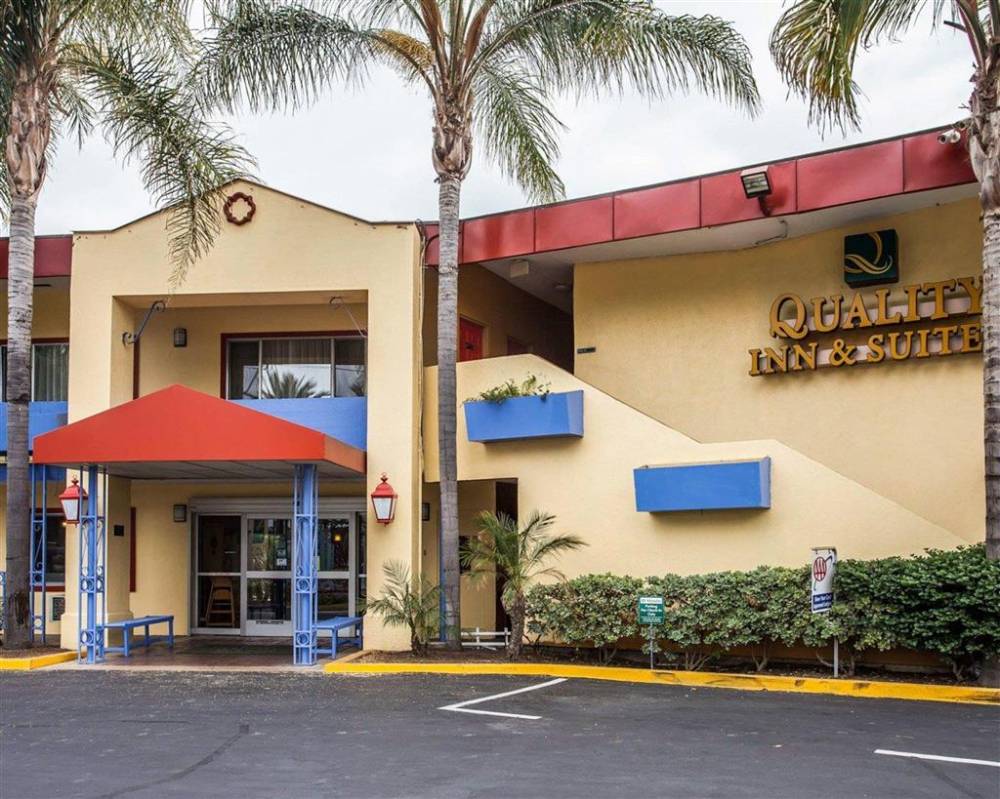 Quality Inn And Suites Anaheim At The Pa 2
