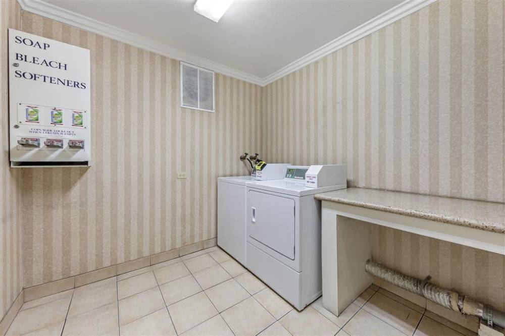 Quality Inn And Suites Anaheim Maingate 5