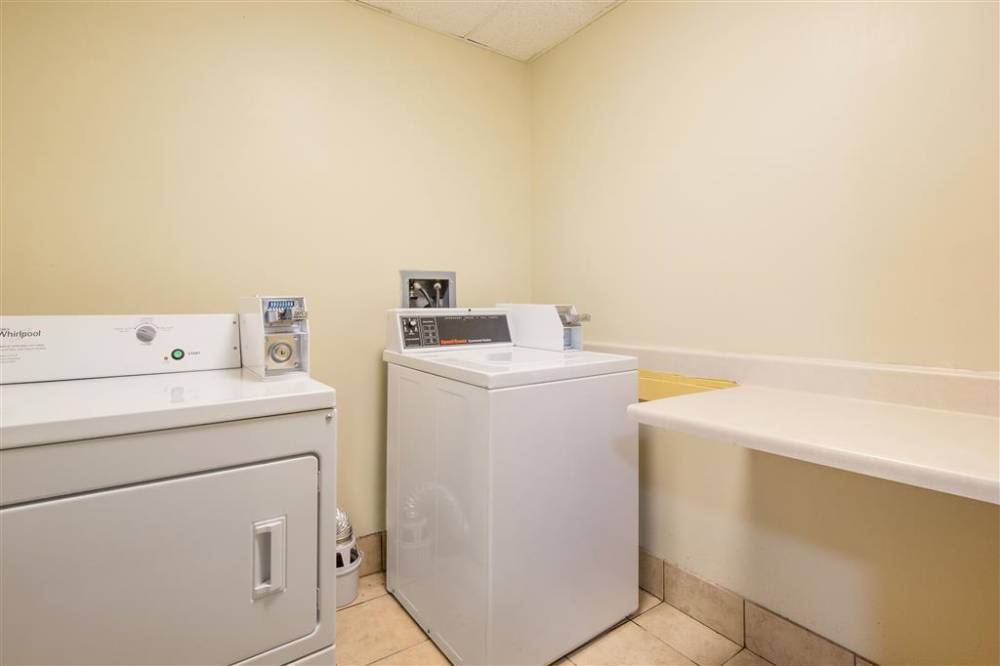 Quality Inn And Suites Cvg Airport 8