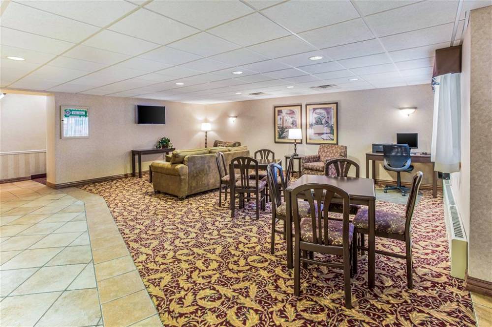 Quality Inn And Suites Downtown 5