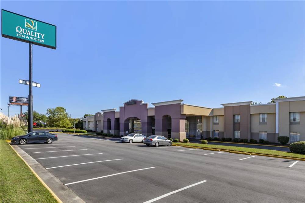 Quality Inn And Suites - Greensboro-high 3