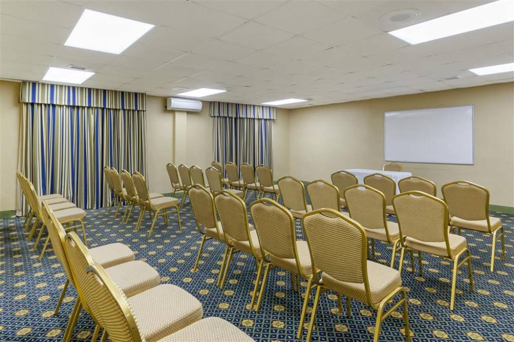 Quality Inn And Suites - Greensboro-high 5