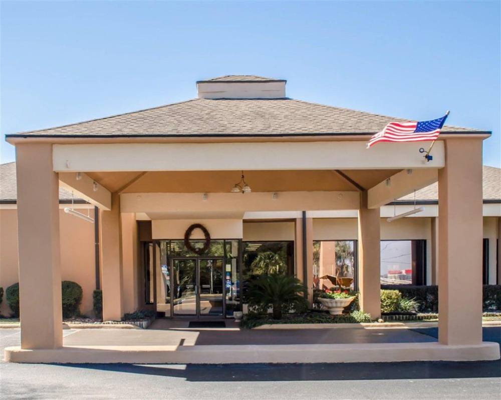 Quality Inn And Suites Pensacola Bayview 2